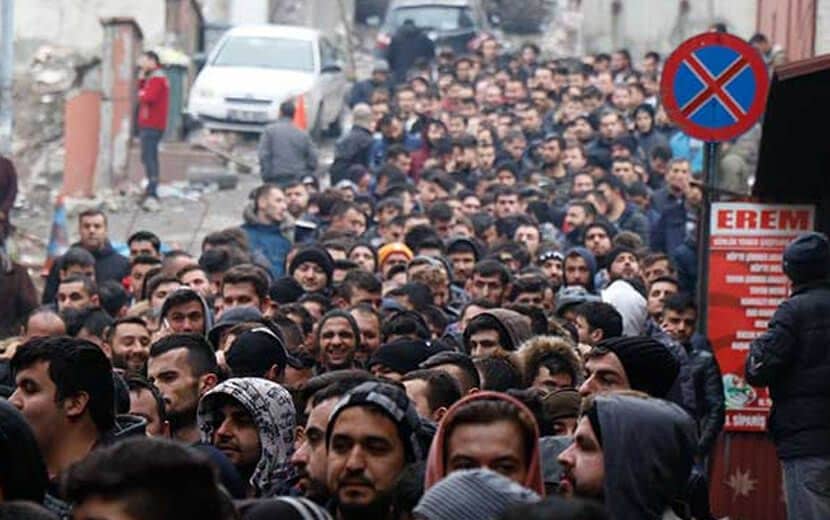 İşsizlik Hızla Artmaya Devam Ediyor
