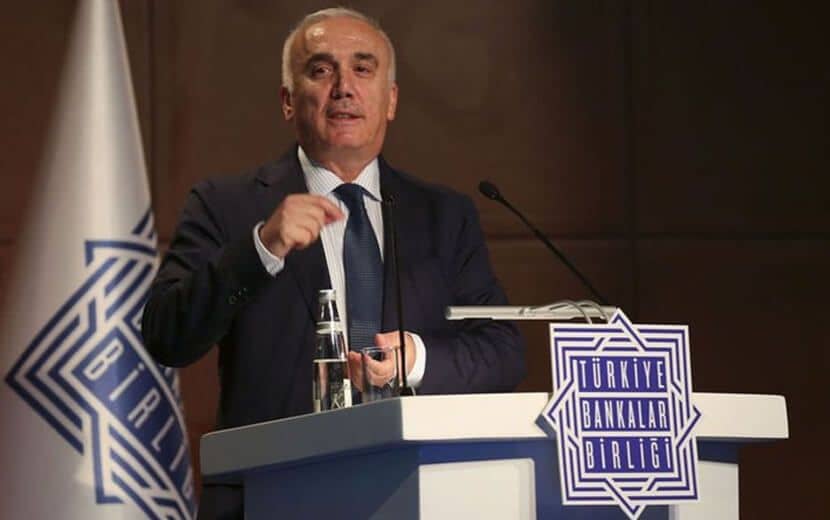 Bankalar Futbol Kulüpleri İçin Seferber Edildi