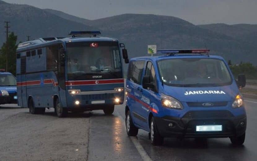 Askerler Uyuşturucu Sevkiyatından Tutuklandı