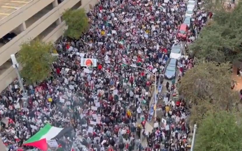 ABD’deki Filistin’e Destek Gösterisine Bıçaklı Saldırı