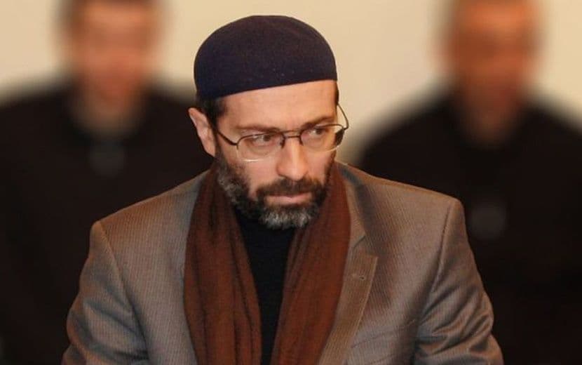 Aliyev Rejiminin Başörtüsü Yasağına Direnen Dr. Samedov 12 Yıl Sonra Serbest