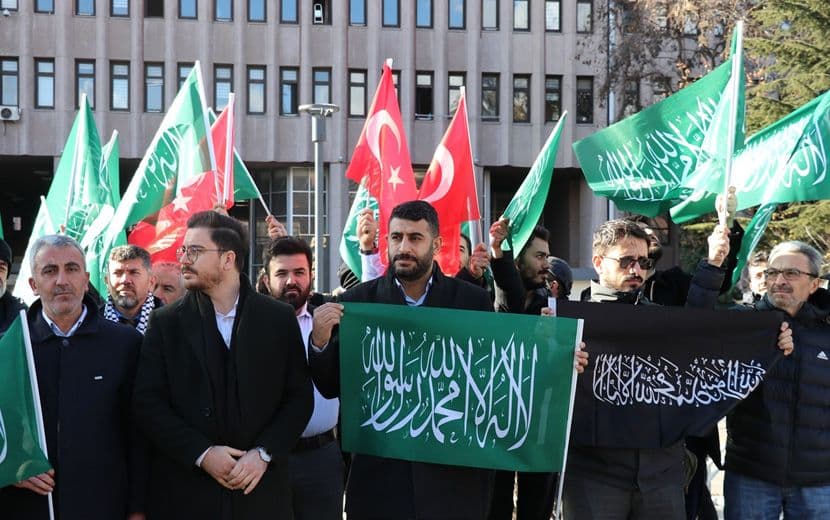 Ankara Adliyesi Önünde Kelime-i Tevhid’li Protesto