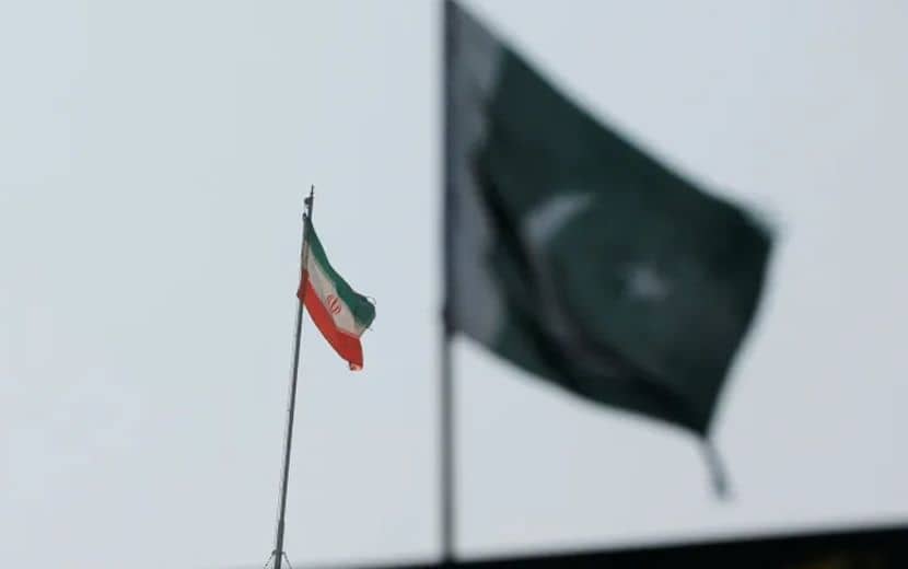 Birbirini Bombalayan Pakistan ve İran’dan Dostluk Mesajı