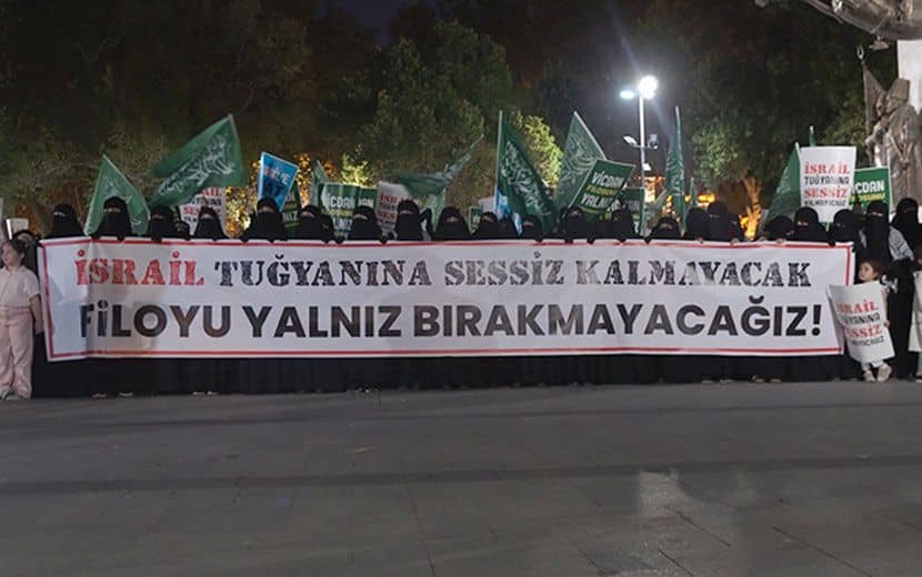 Ecir Kapısı’ndan, 'İsrail'e Lanet, Sumud'a Destek