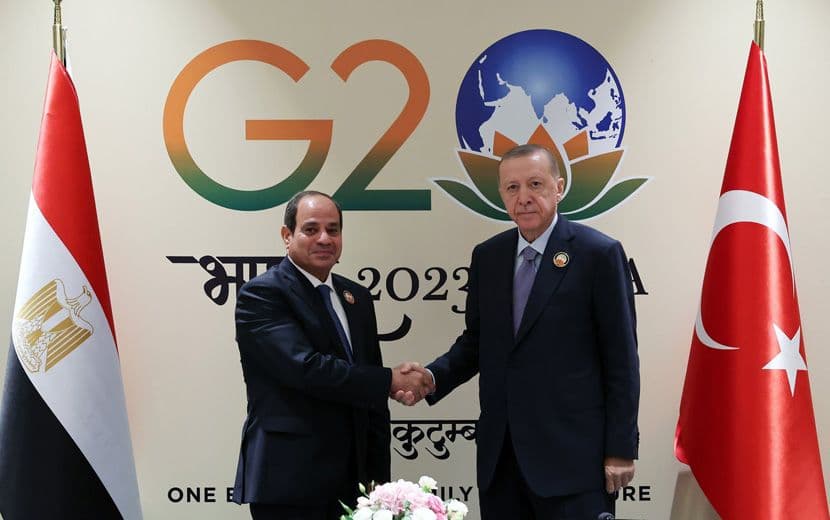 Erdoğan, Darbeci Zalim Olarak Nitelediği Sisi İle G20'de El Ele