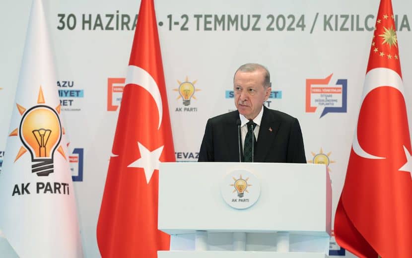 Erdoğan, Kayseri’deki Irkçı Saldırıları Vandallık Olarak Niteledi