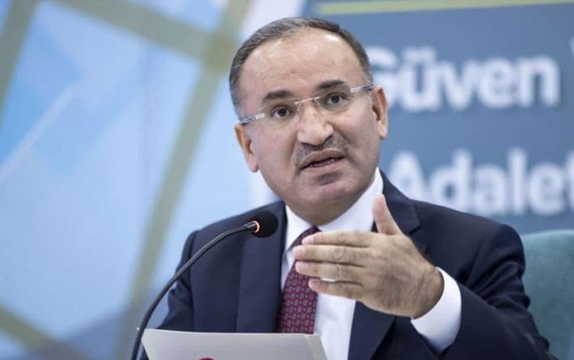 Erdoğan’ın Cumhurbaşkanlığı Adaylığı Hakkında Açıklama: “Hukuki Engel Yok”