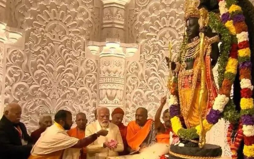 Hindular Camiyi Yıktı, Yerine İnşa Edilen Tapınağı Modi Açtı