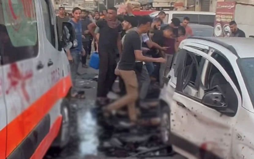 İşgalci “İsrail”, Çocuk Hastanesini ve Ambulansları Vurdu