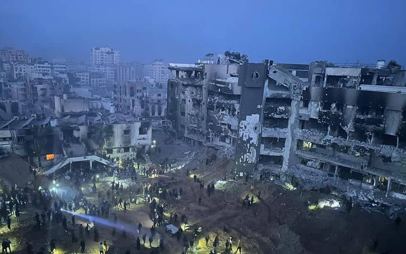 İşgalci “İsrail” Şifa Hastanesi’ni Yaktı, Yıktı, Geri Çekildi