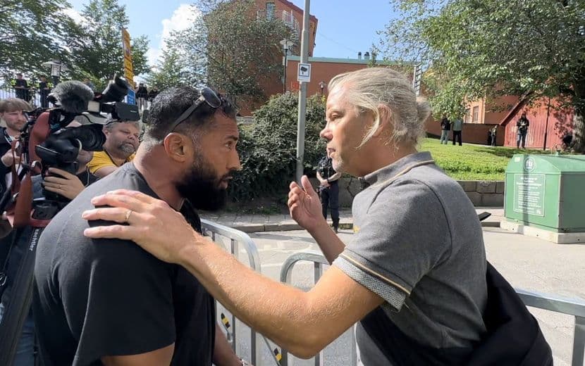 İsveç’te Cami Önünde İslam’a ve Kur’an-ı Kerim’e Hakaret