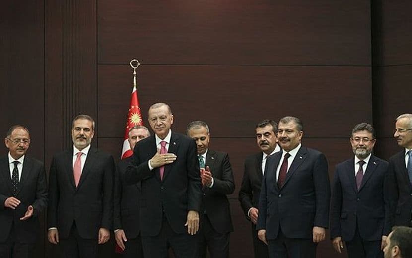 Kabinede İki Bakan Değişikliği Yapıldı