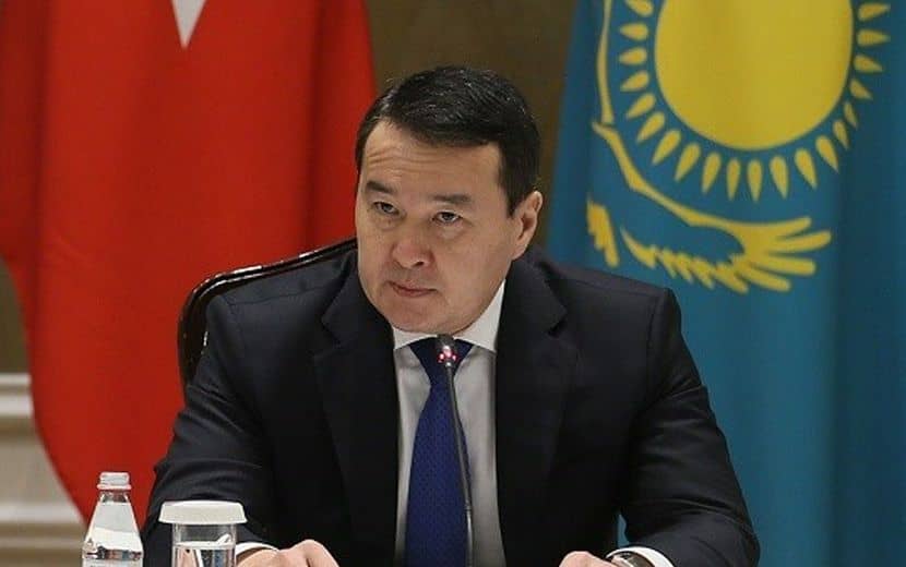 Kazakistan’da Hükümet İstifa Etti
