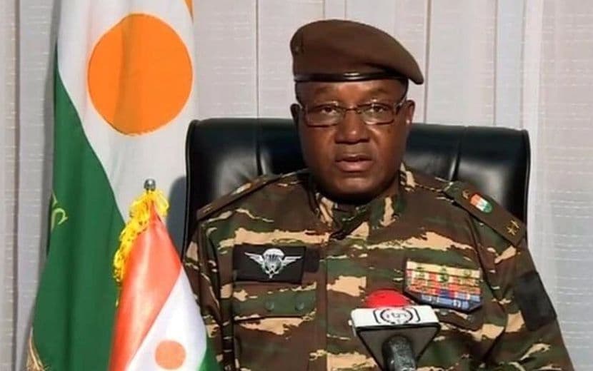 Nijer Darbesinin Lideri Destek Arayışında