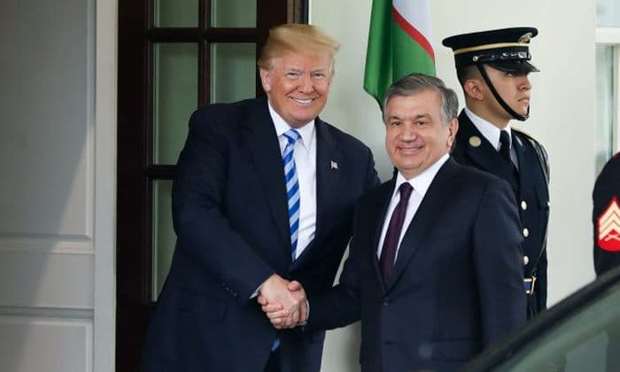 Özbekistan’da Mirziyoyev, Yeni Anayasa İle Diktatörlüğünü Sağlamlaştırdı
