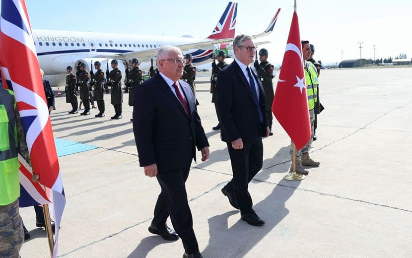 Starmer Türkiye’de: Gündem Eurofighter Savaş Uçağı