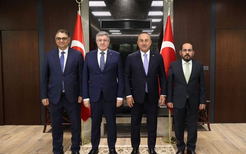 Suriye'deki Protestoların Ardından Çavuşoğlu, Muhalif Liderleri Topladı