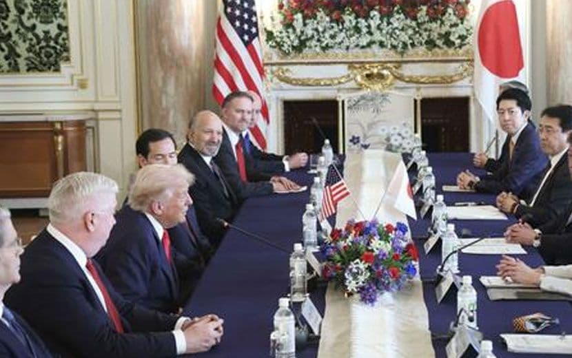 Trump, Japonya’da İki Anlaşma İmzaladı