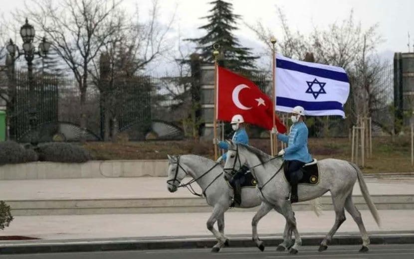 “Türkiye ile İşgalci ‘İsrail’, Bakü’de El Sıkıştı”