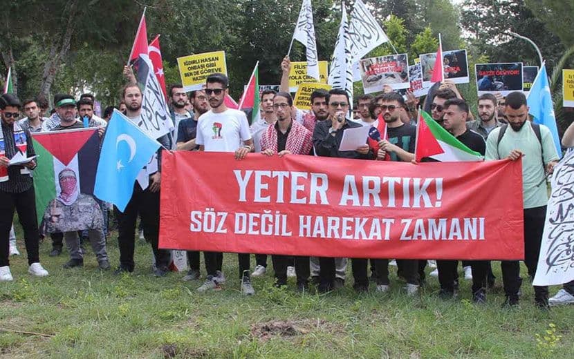 Üniversite Öğrencileri Gazze İçin Ayakta