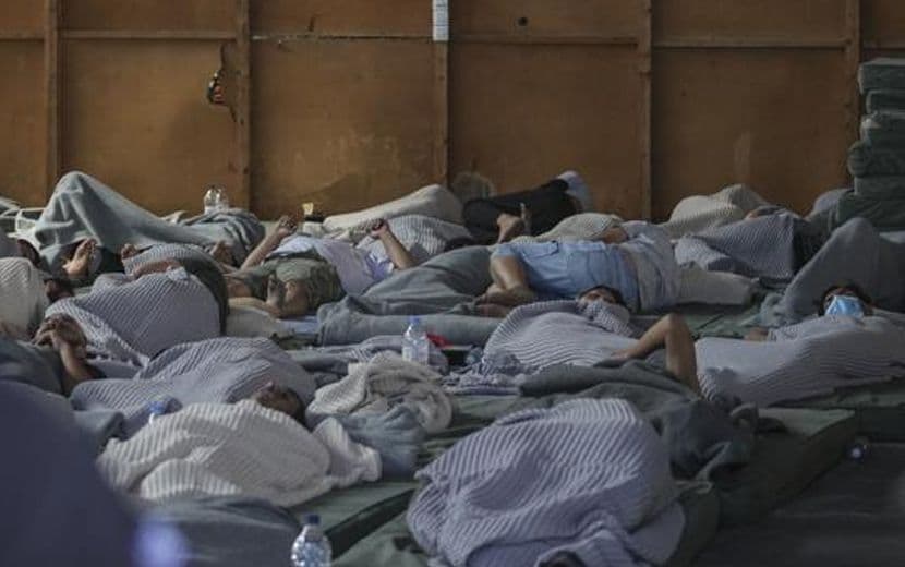 Yunanistan Açıklarında Göçmenleri Taşıyan Tekne Battı: 79 ölü