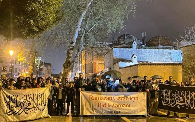 Köklü Değişim’den Birçok İlde Çağrı: "Eller Semaya Ordular Aksa'ya"