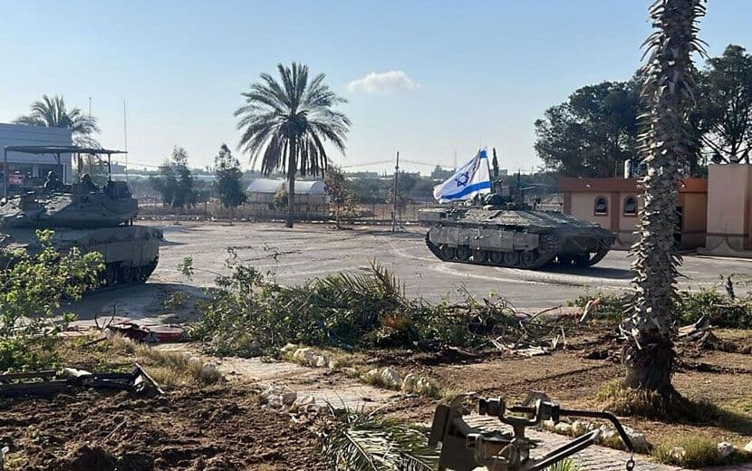 Hamas, Ateşkesi Kabul Ederken, “İsrail”, Refah’ı Kuşatıyor