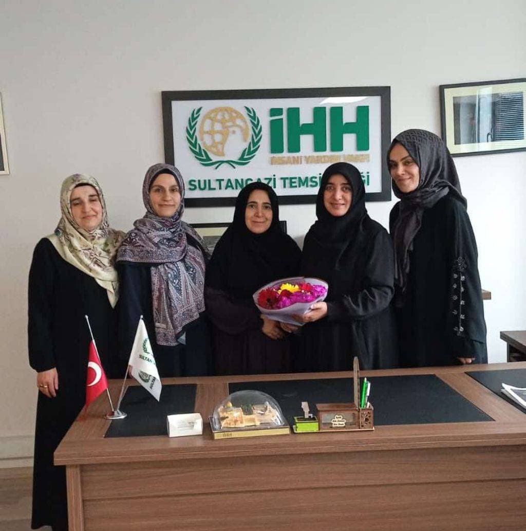 Köklü Değişim Kadın Kollarından İHH Sultangazi Temsilciliğine Ziyaret